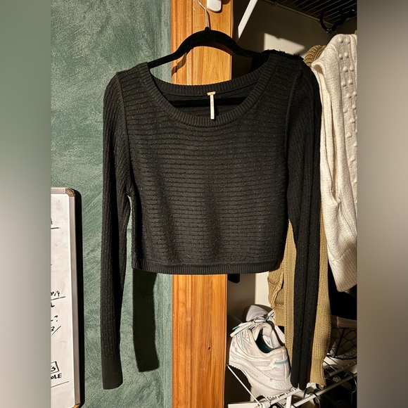 Free People cropped sweater - Picture 1 of 3